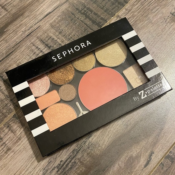 Sephora Z Palette (Includes Shadows) - Picture 1 of 3